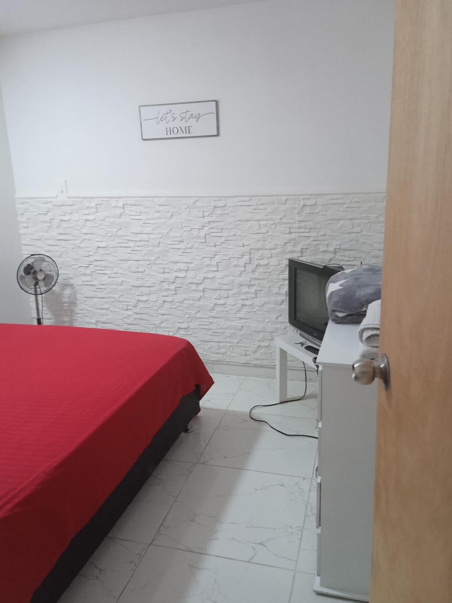 Hostal Campo Amor Медельїн Екстер'єр фото